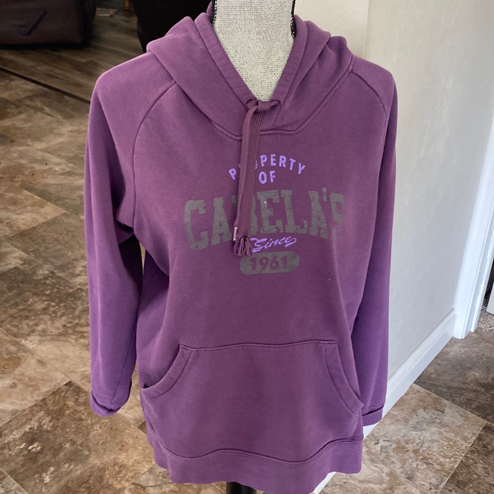 Cabela Sweatshirt